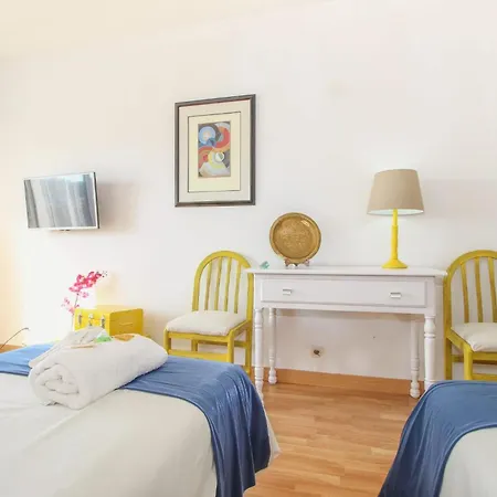 Relax Triana Sevilla Exterior photo